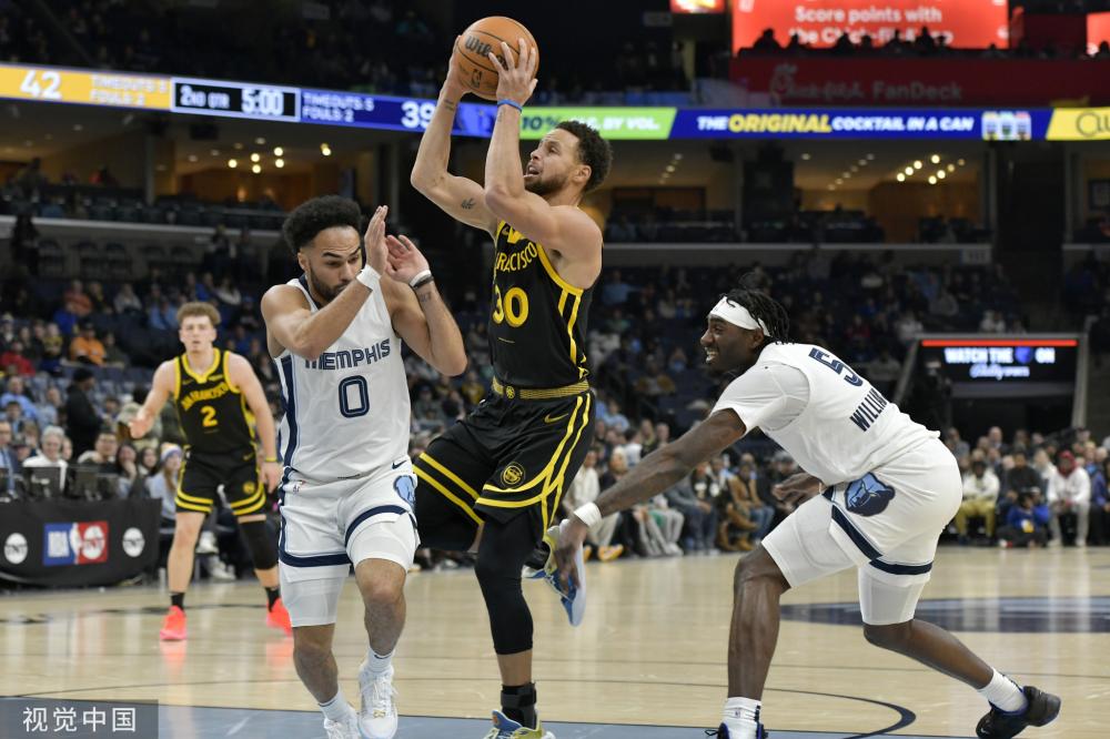 雄鹿面对包 雄鹿面对包