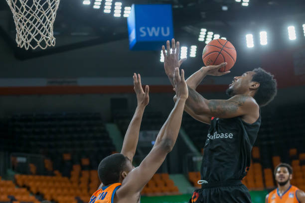 名外援的策 名外援的策