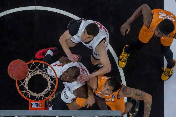 也让我们看 也让我们看